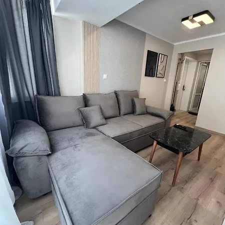 With Parking For Normal To Middle Sized Cars * 바르나