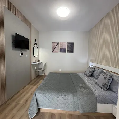 With Parking For Normal To Middle Sized Cars *