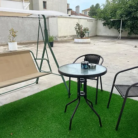 With Parking For Normal To Middle Sized Cars * 바르나