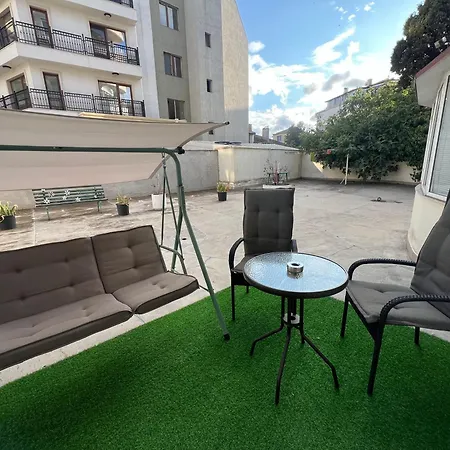 With Parking For Normal To Middle Sized Cars 아파트 *