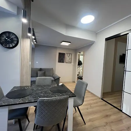 With Parking For Normal To Middle Sized Cars Apartment Warna